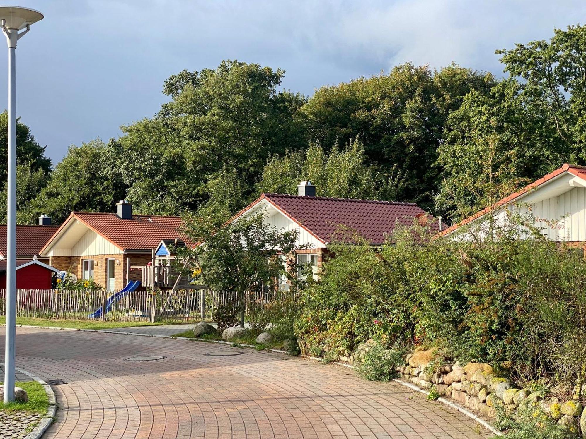 Feriendorf Suedstrand Haus 49 Pelzerhaken Buitenkant foto